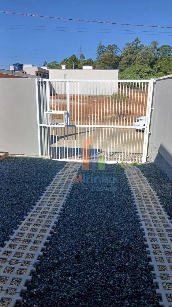 Casa, 2 quartos, 63 m² - Foto 1