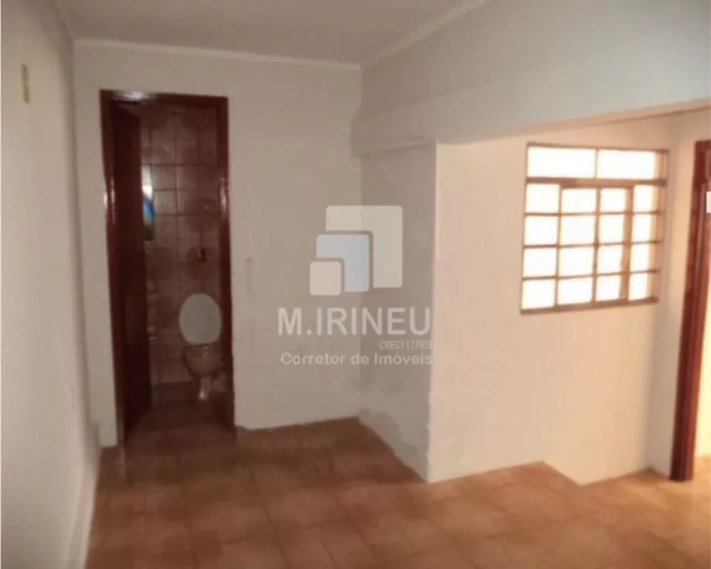 Casa à venda com 3 quartos, 150m² - Foto 1