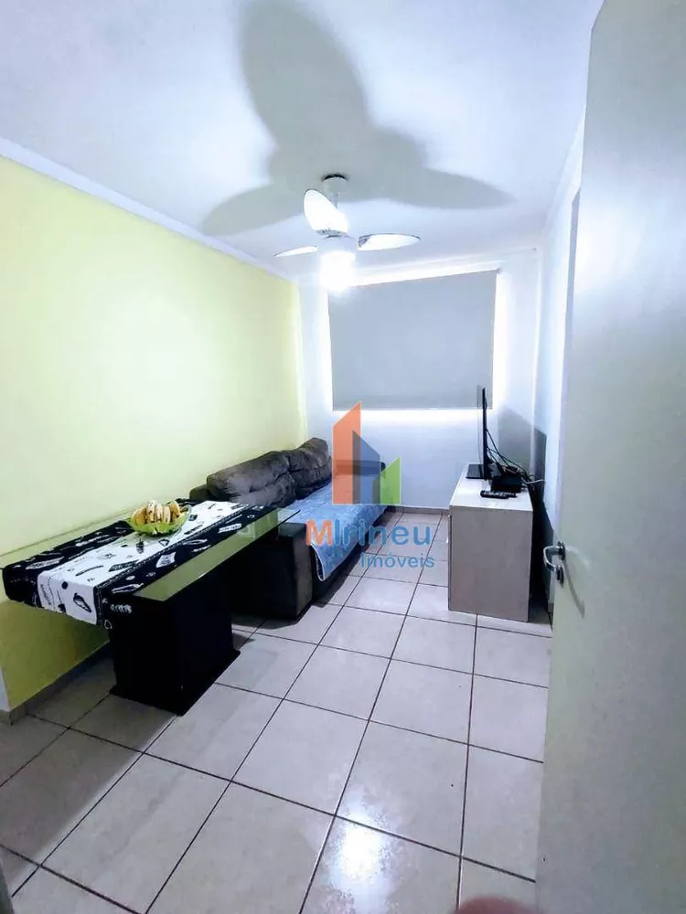 Apartamento à venda com 2 quartos, 45m² - Foto 4