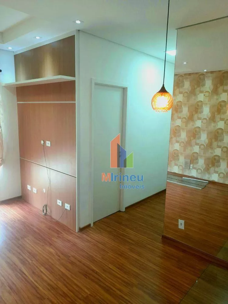 Apartamento à venda com 2 quartos, 58m² - Foto 2