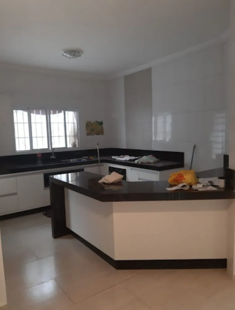 Casa, 3 quartos, 164 m² - Foto 1