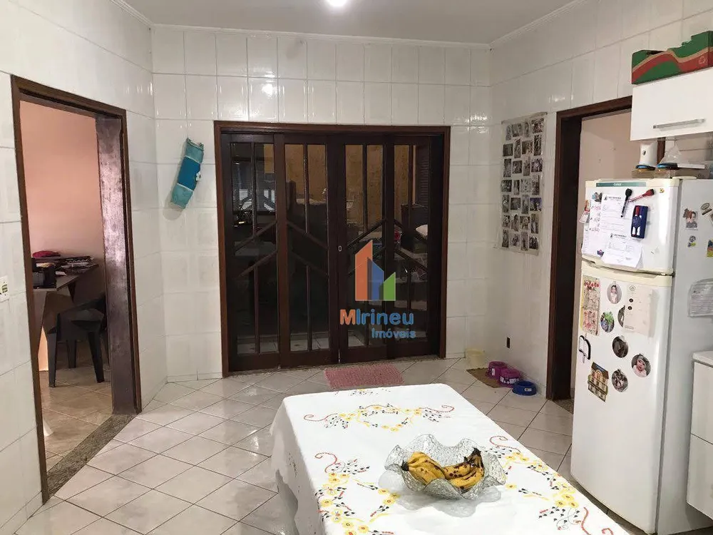 Casa, 4 quartos, 263 m² - Foto 5