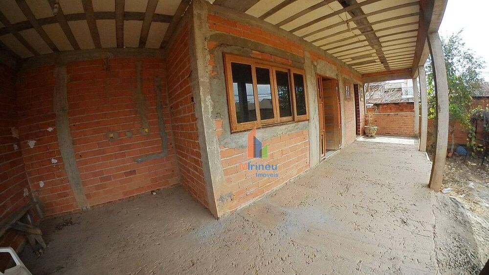 Casa, 4 quartos, 270 m² - Foto 1