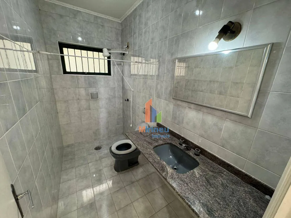Casa, 5 quartos, 273 m² - Foto 4