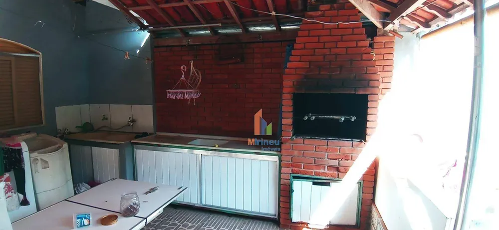 Casa, 4 quartos, 215 m² - Foto 3
