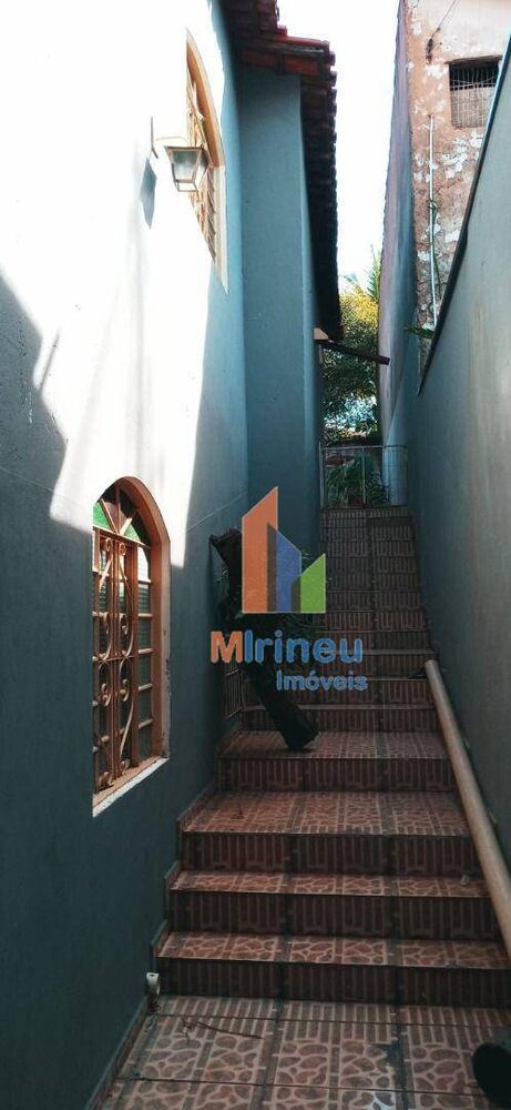 Casa, 4 quartos, 215 m² - Foto 4