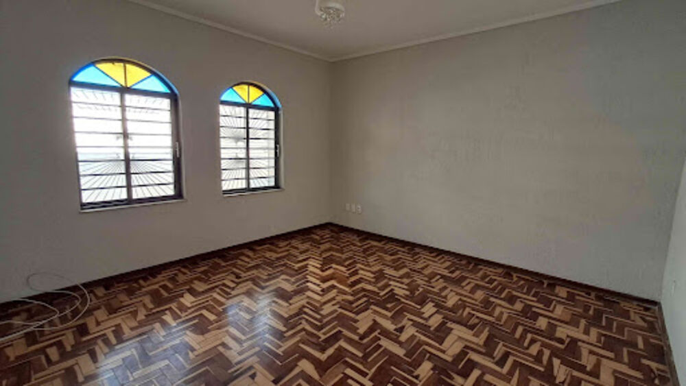 Casa, 5 quartos, 188 m² - Foto 3