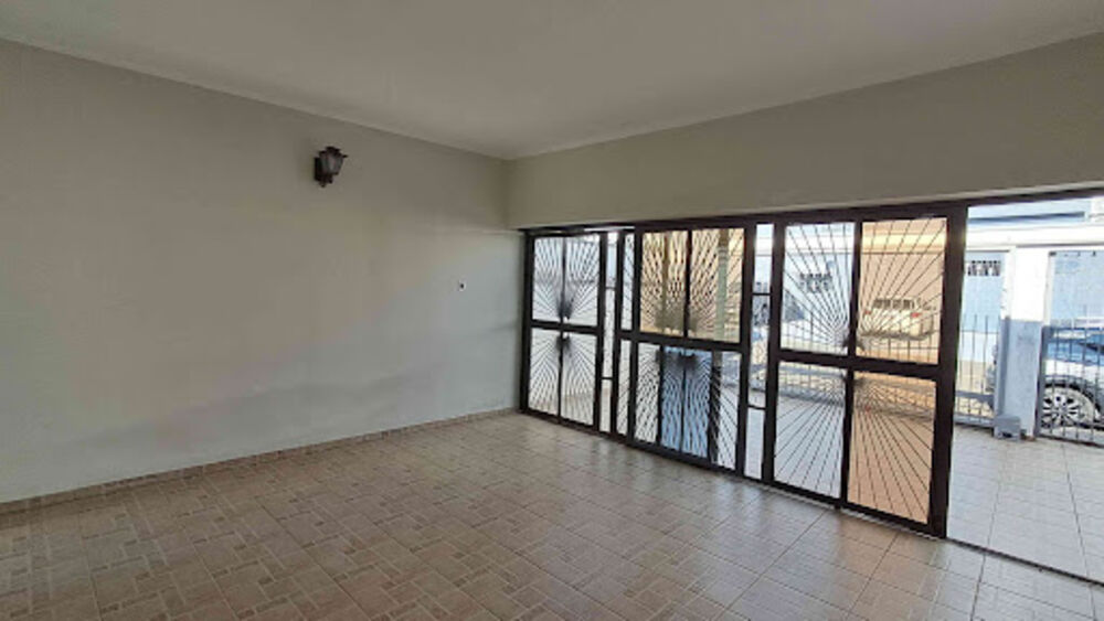Casa, 5 quartos, 188 m² - Foto 2