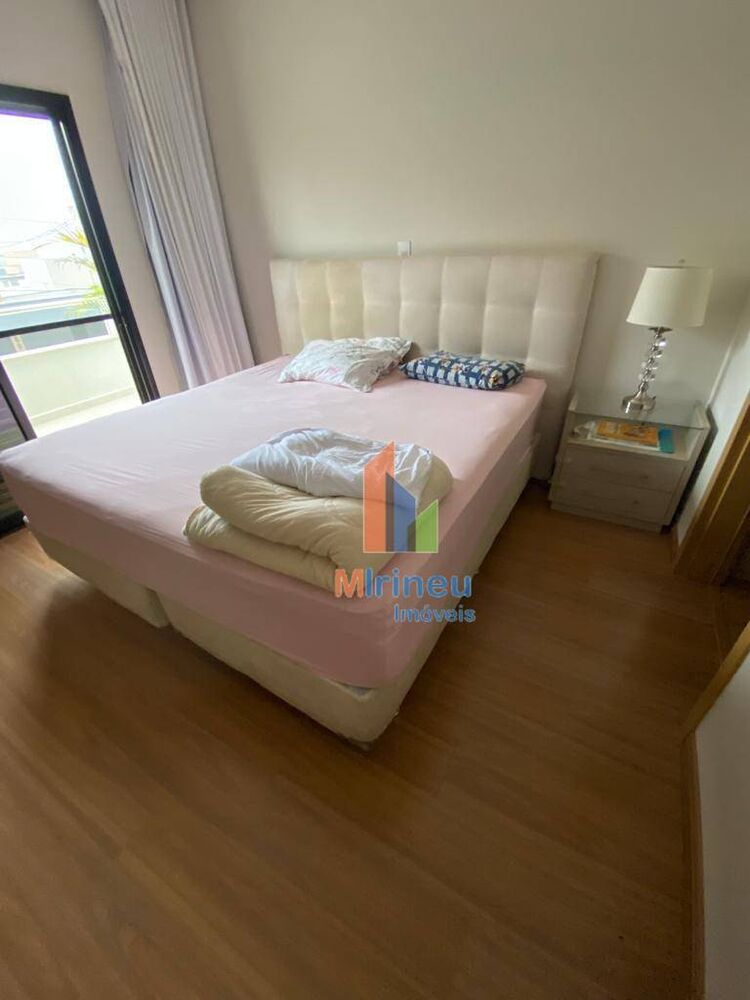 Casa, 3 quartos, 245 m² - Foto 3