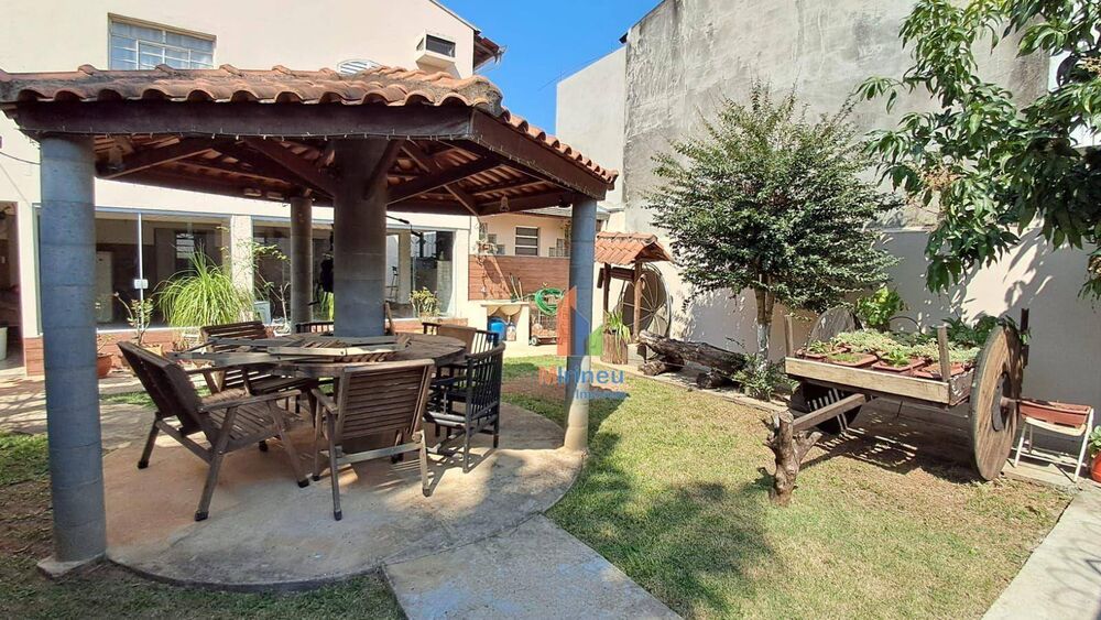Casa, 4 quartos, 300 m² - Foto 4