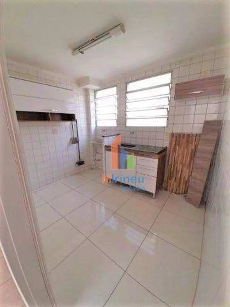 Apartamento à venda com 3 quartos, 72m² - Foto 1