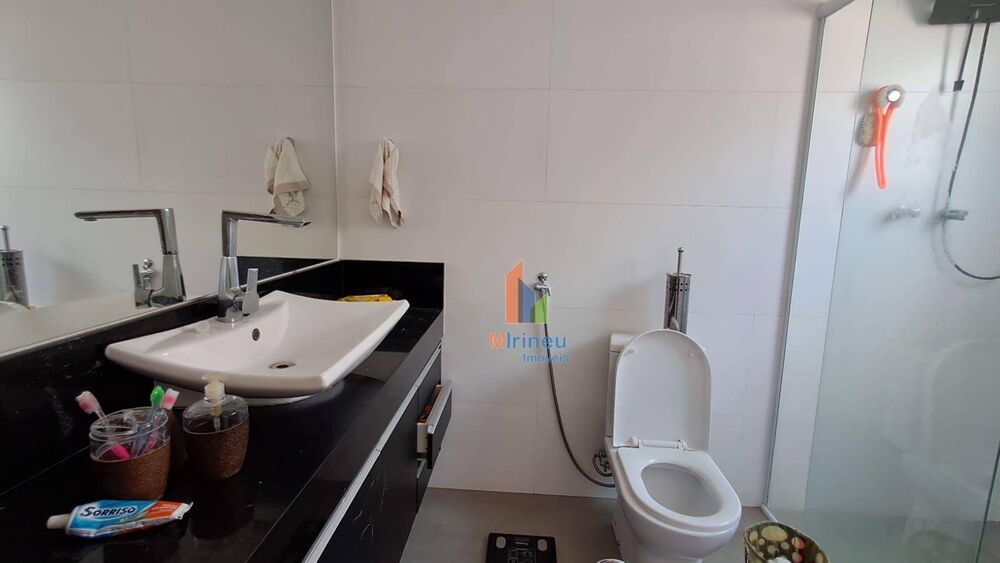 Sobrado à venda com 3 quartos, 250m² - Foto 3