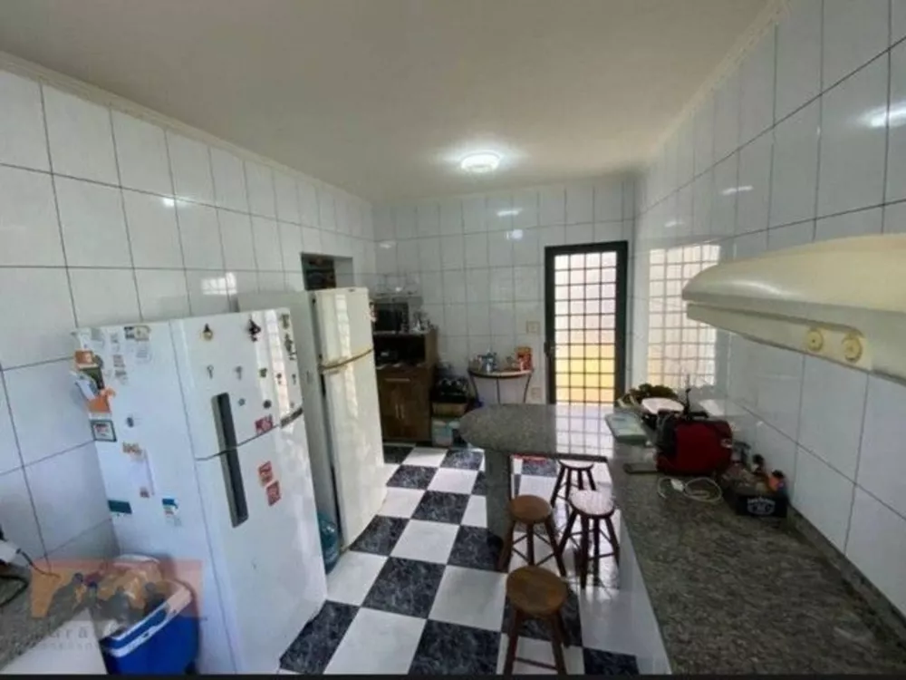 Casa de Condomínio à venda com 2 quartos, 190m² - Foto 3