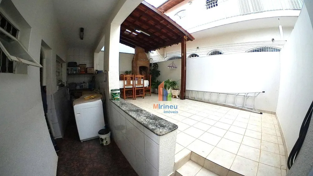 Casa, 3 quartos, 250 m² - Foto 8