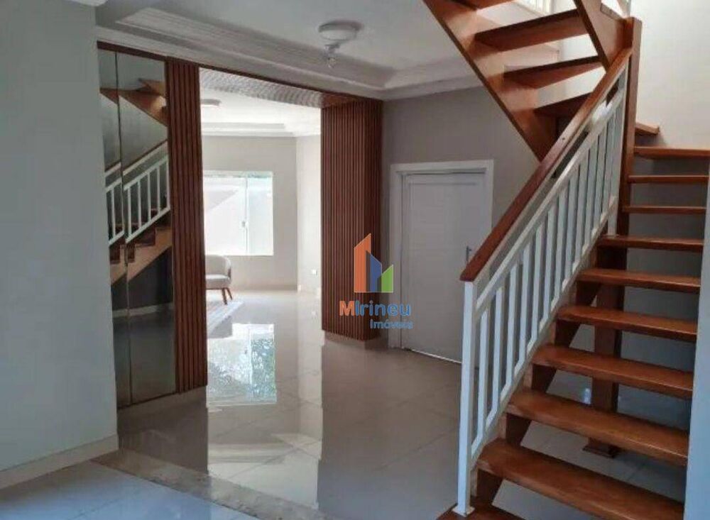 Sobrado à venda com 3 quartos, 175m² - Foto 3