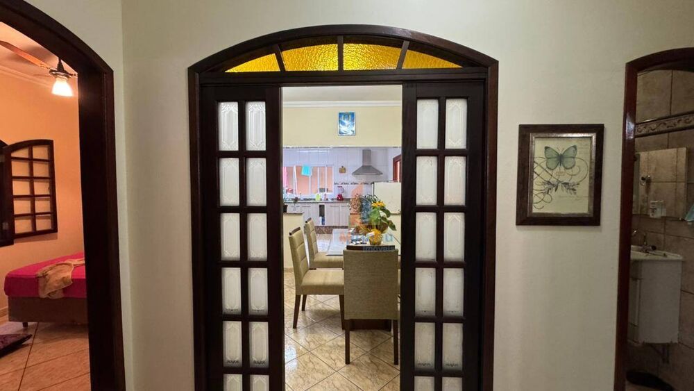 Casa, 3 quartos, 183 m² - Foto 4