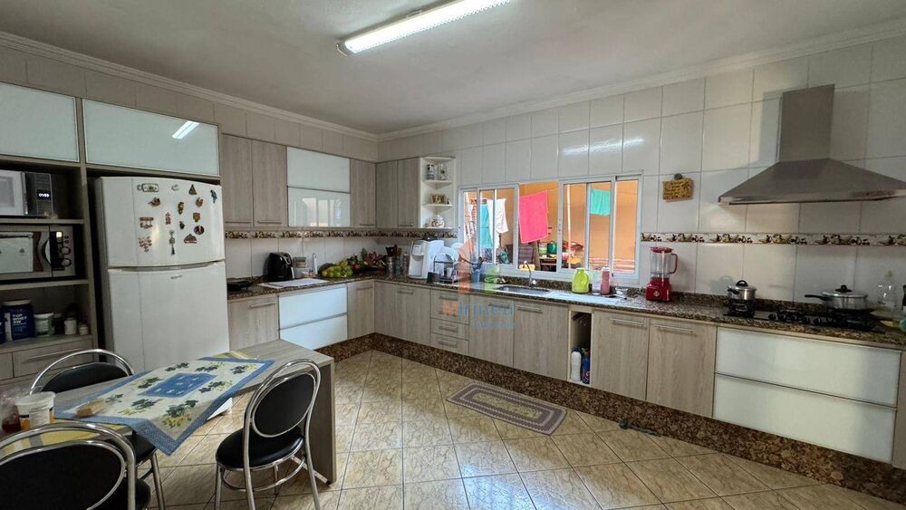 Casa, 3 quartos, 183 m² - Foto 5