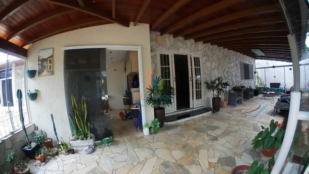 Chácara, 3 quartos, 1050 m² - Foto 2