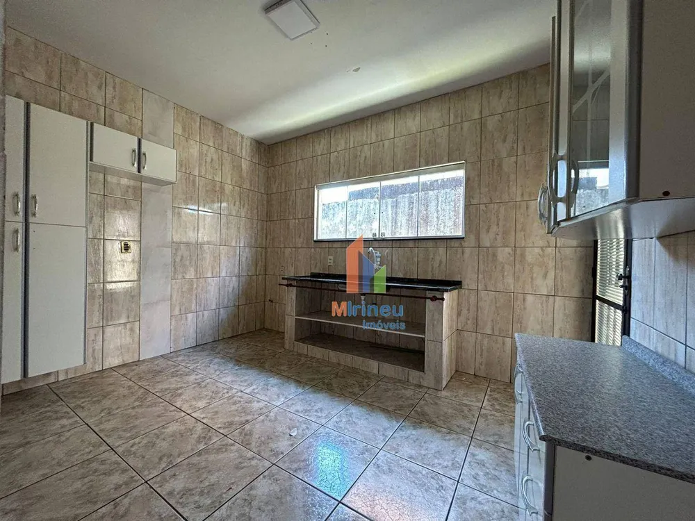 Casa, 3 quartos, 127 m² - Foto 2
