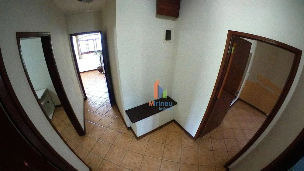Chácara, 3 quartos, 1200 m² - Foto 2