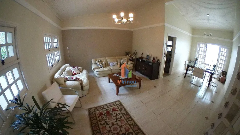 Casa, 3 quartos, 202 m² - Foto 2