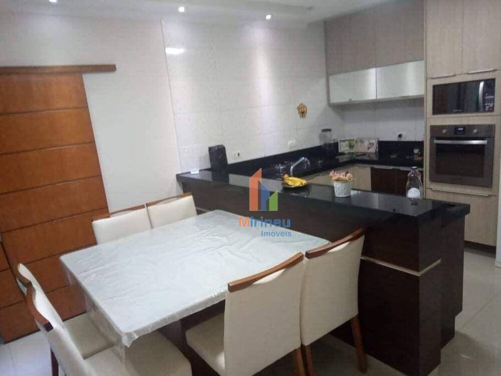 Casa, 2 quartos, 130 m² - Foto 1