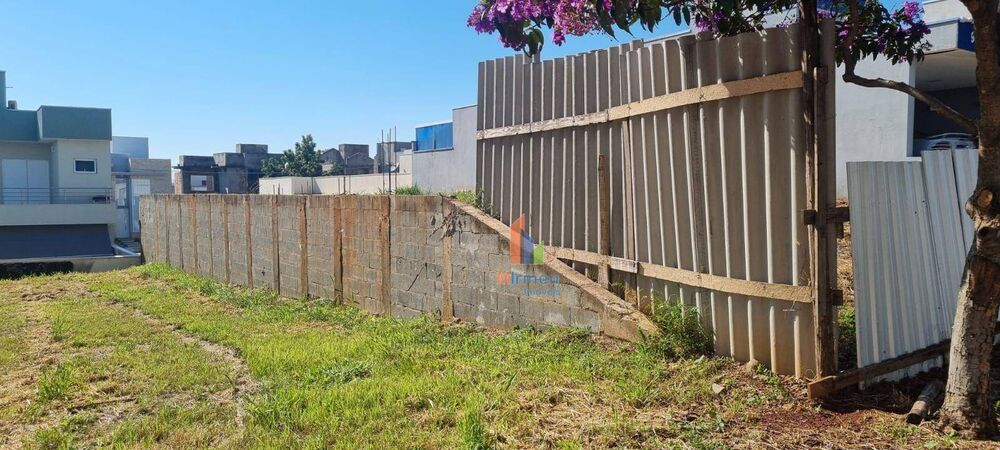 Loteamento e Condomínio, 250 m² - Foto 1