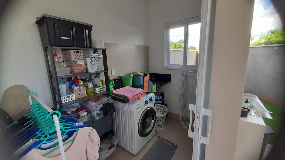 Sobrado, 3 quartos, 195 m² - Foto 1