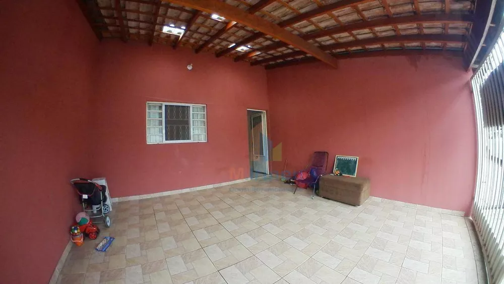 Casa à venda com 2 quartos, 67m² - Foto 2