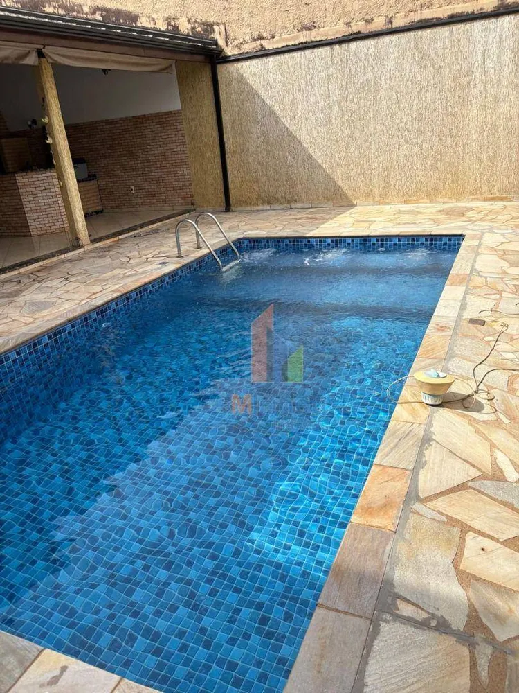 Casa, 4 quartos, 208 m² - Foto 9