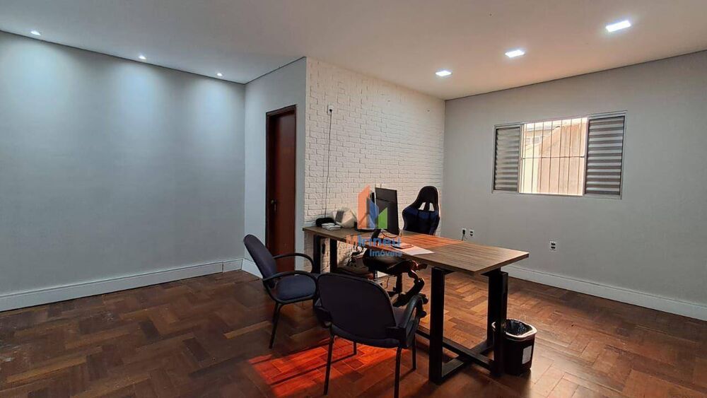 Casa, 4 quartos, 267 m² - Foto 3