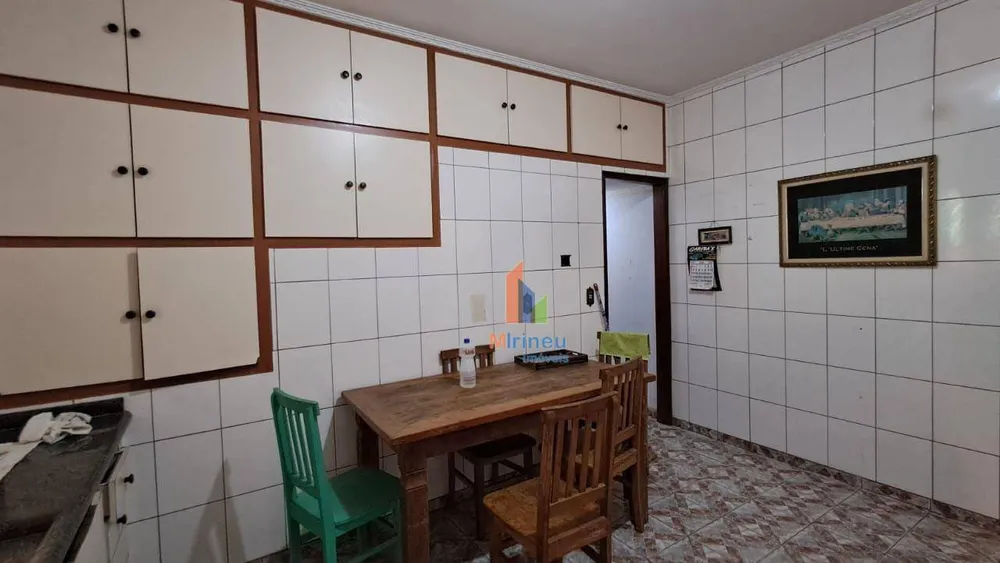 Casa, 4 quartos, 267 m² - Foto 4