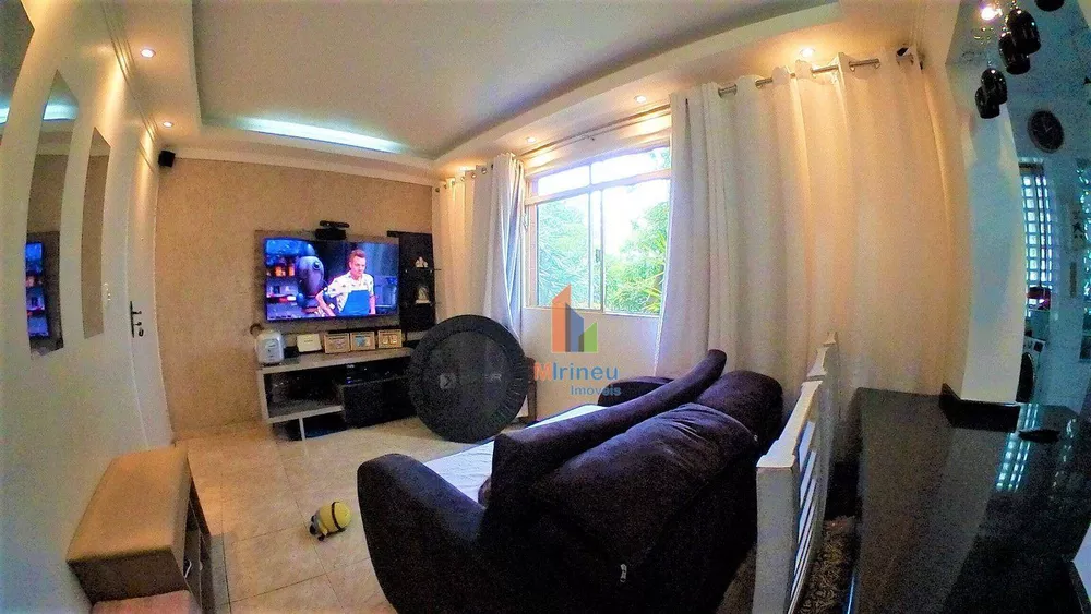 Apartamento à venda com 3 quartos, 70m² - Foto 2