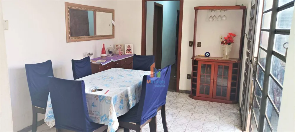 Casa, 3 quartos, 230 m² - Foto 2