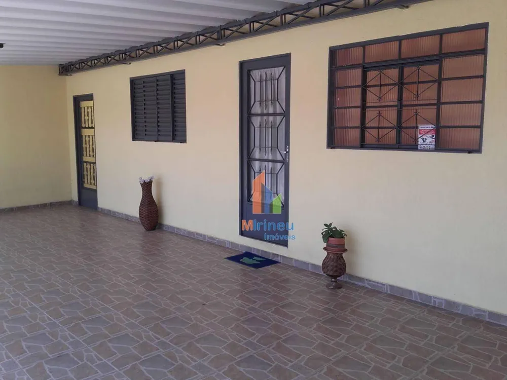 Casa, 3 quartos, 200 m² - Foto 2
