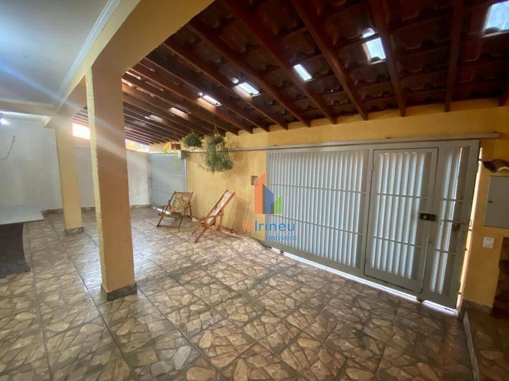 Casa, 3 quartos, 162 m² - Foto 1