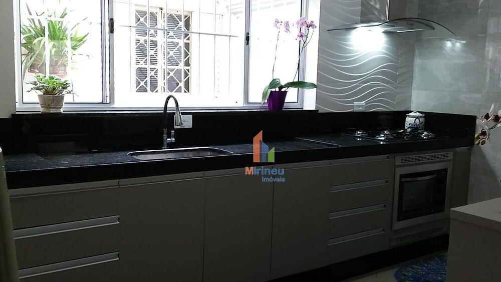 Casa, 3 quartos, 162 m² - Foto 2