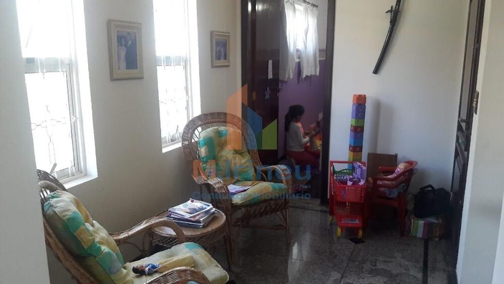 Casa, 4 quartos, 480 m² - Foto 1