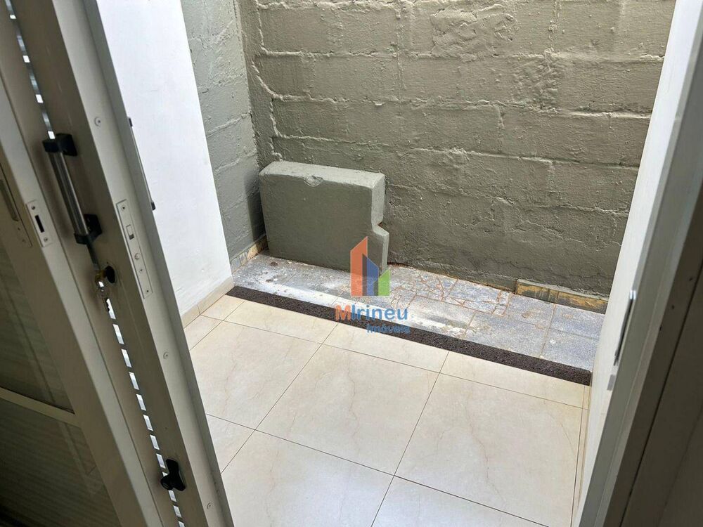 Casa, 3 quartos, 177 m² - Foto 2