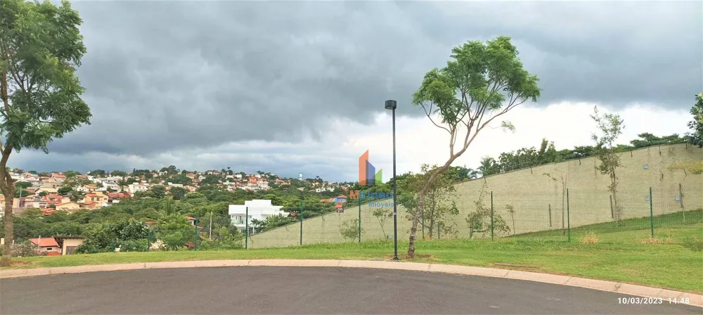 Loteamento e Condomínio, 1001 m² - Foto 2