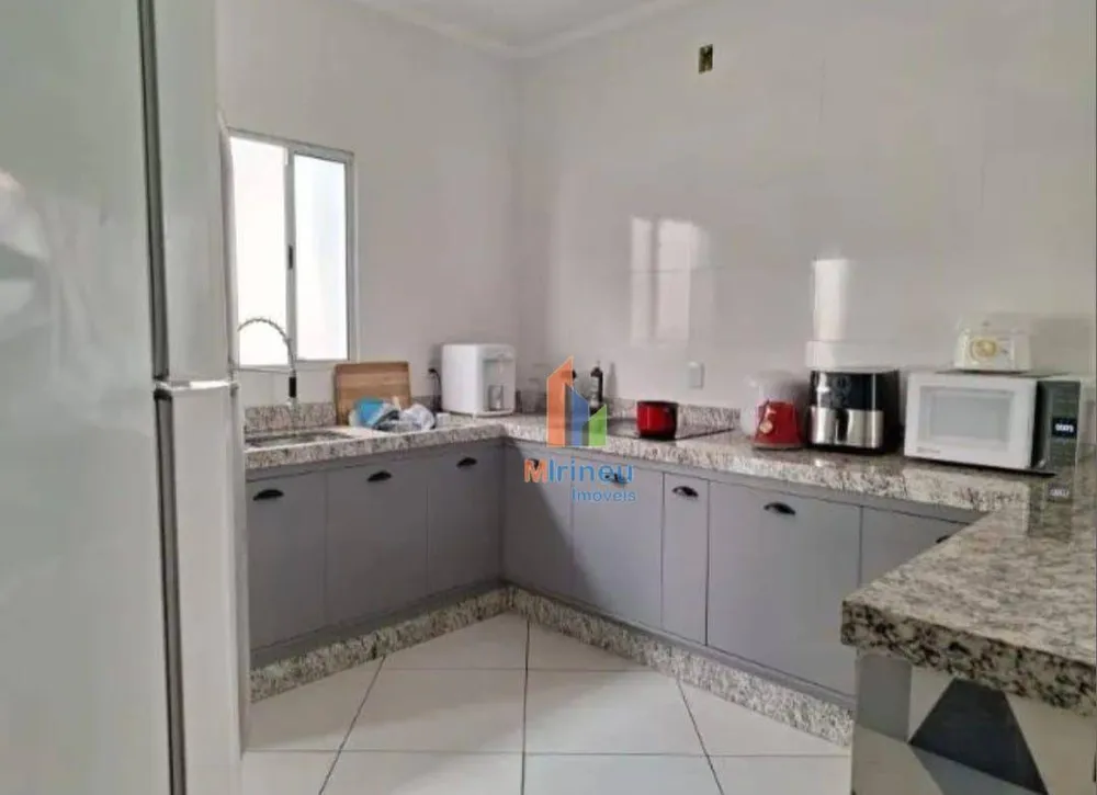 Casa, 3 quartos, 250 m² - Foto 9