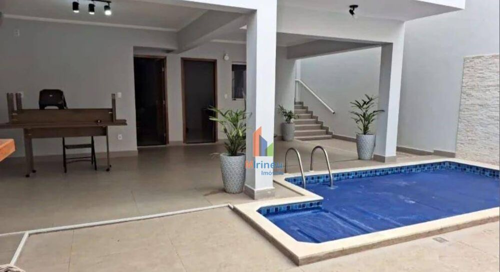 Casa, 3 quartos, 250 m² - Foto 1