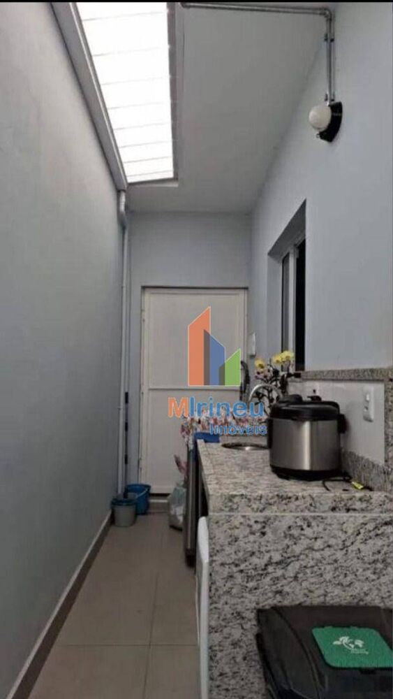 Casa, 3 quartos, 250 m² - Foto 2