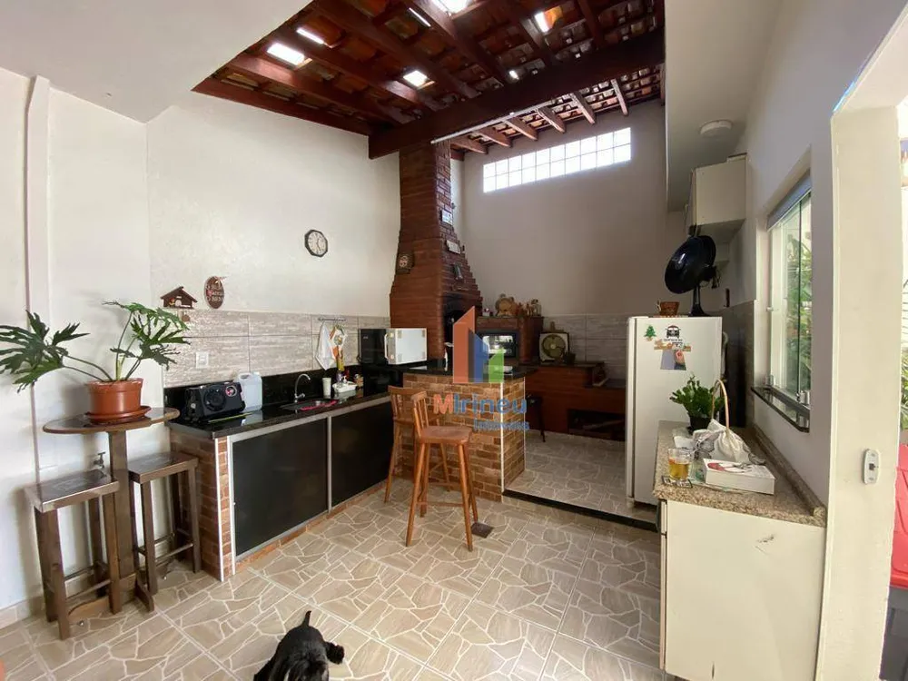 Casa, 3 quartos, 212 m² - Foto 11