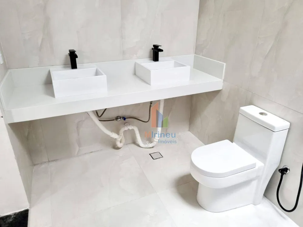 Casa, 3 quartos, 220 m² - Foto 2