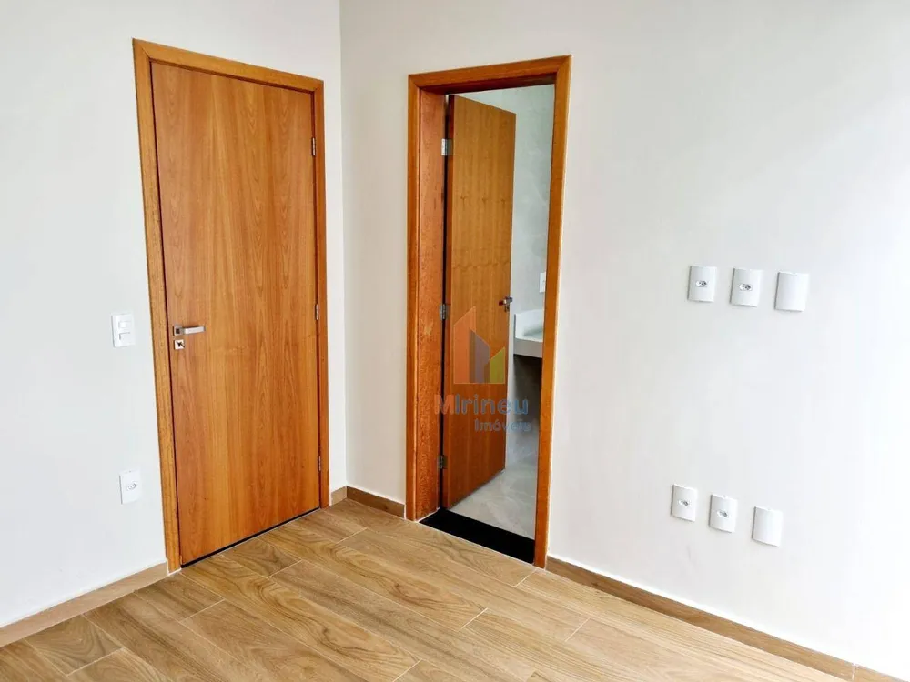 Casa, 3 quartos, 220 m² - Foto 3