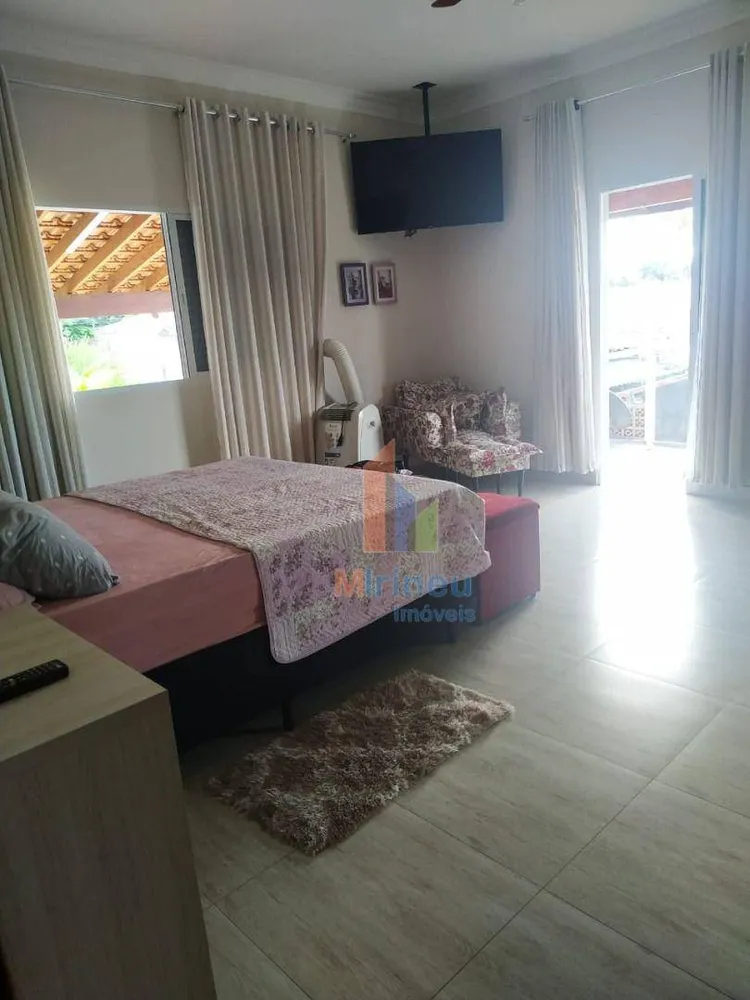 Chácara, 3 quartos, 1000 m² - Foto 9