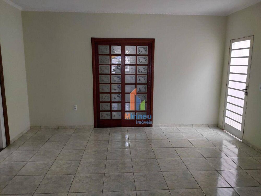 Casa, 3 quartos, 165 m² - Foto 1