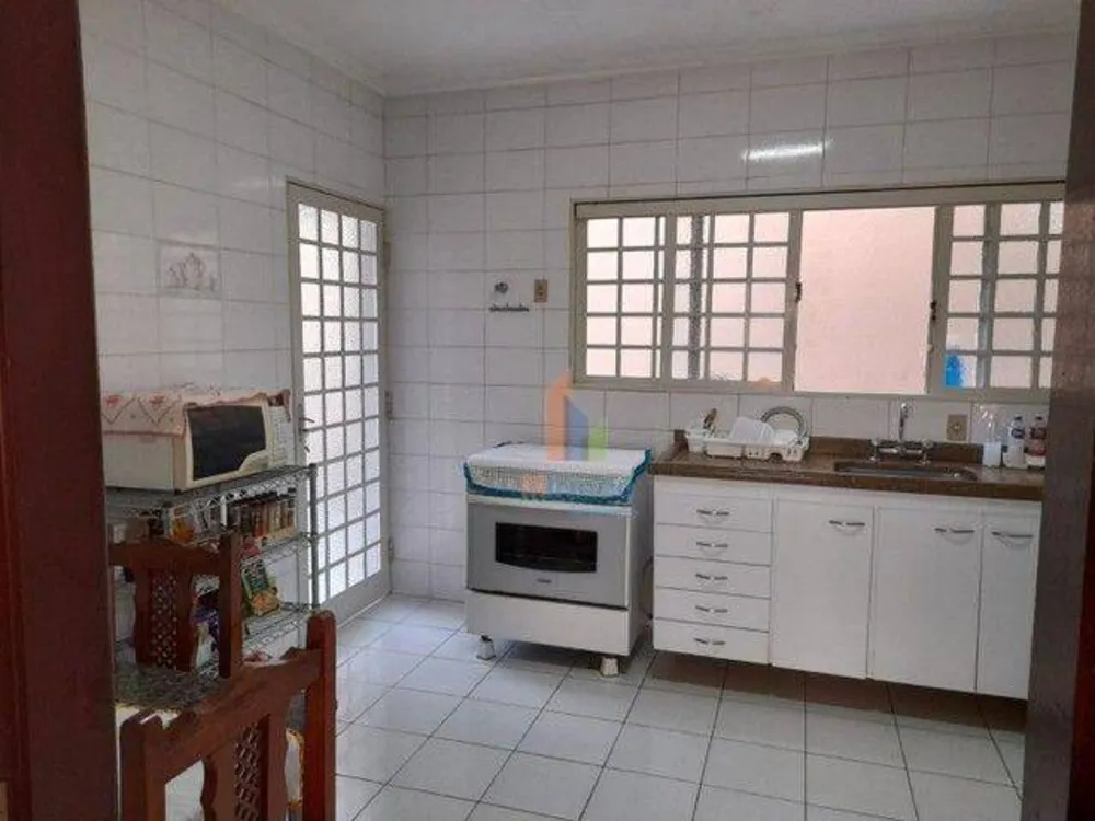 Casa, 5 quartos, 245 m² - Foto 7