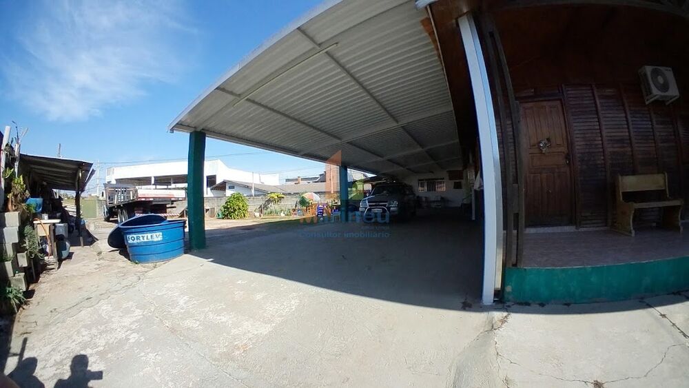 Chácara à venda com 3 quartos, 140m² - Foto 1